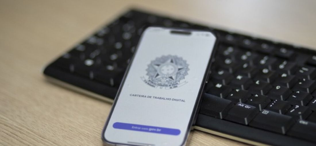 A partir de 5 de outubro, os trabalhadores poderão consultar o valor e a instituição bancária responsável pelo pagamento por meio da Carteira de Trabalho Digital - Foto: Vitor Vasconcelos/ Secom PR