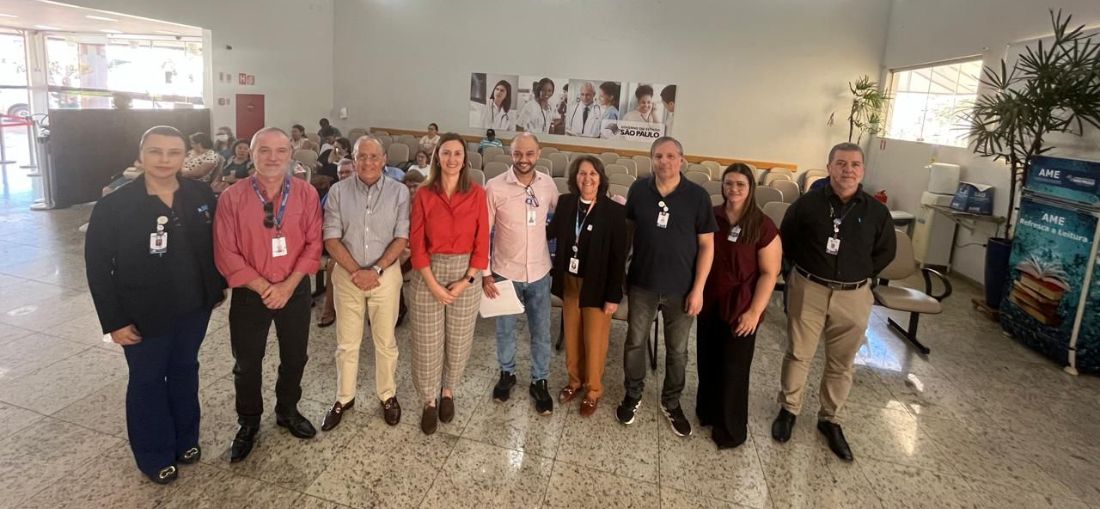 Lideranças da Funfarme e AME Catanduva, com Marcela Pégolo, coordenadora de Gestão de Contratos e Serviços de Saúde do Estado