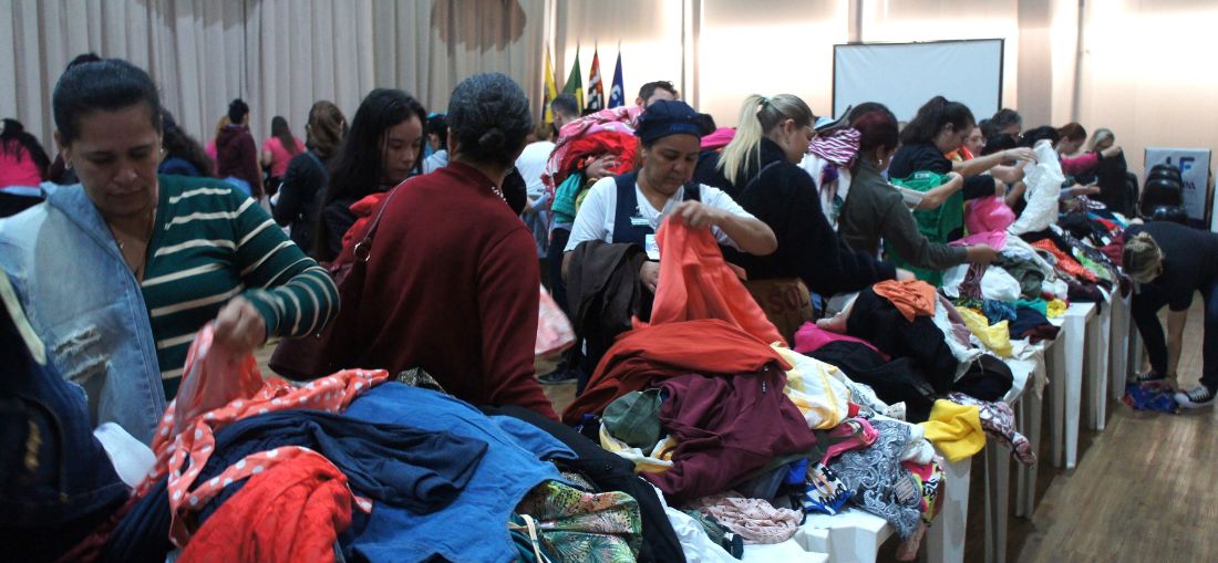 HCC promove 5ª edição do Bazar do Bem com peças novas por R$ 10