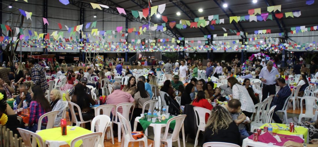Colégio Catanduva promove tradicional Festa na Roça com temática da Copa do Mundo
