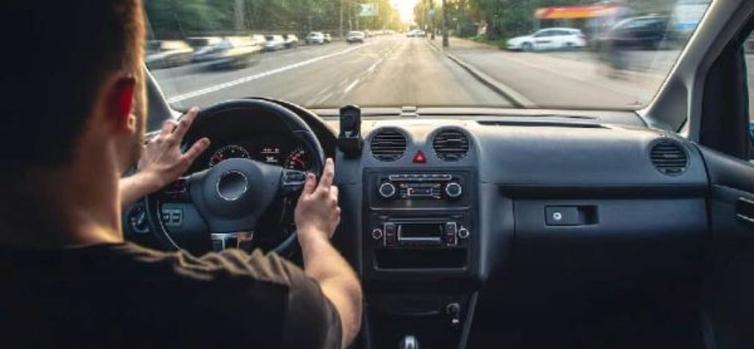 “Com o aumento do fluxo de veículos em janeiro, a atenção no trânsito precisa ser redobrada”, alerta vereador Marcos Crippa 