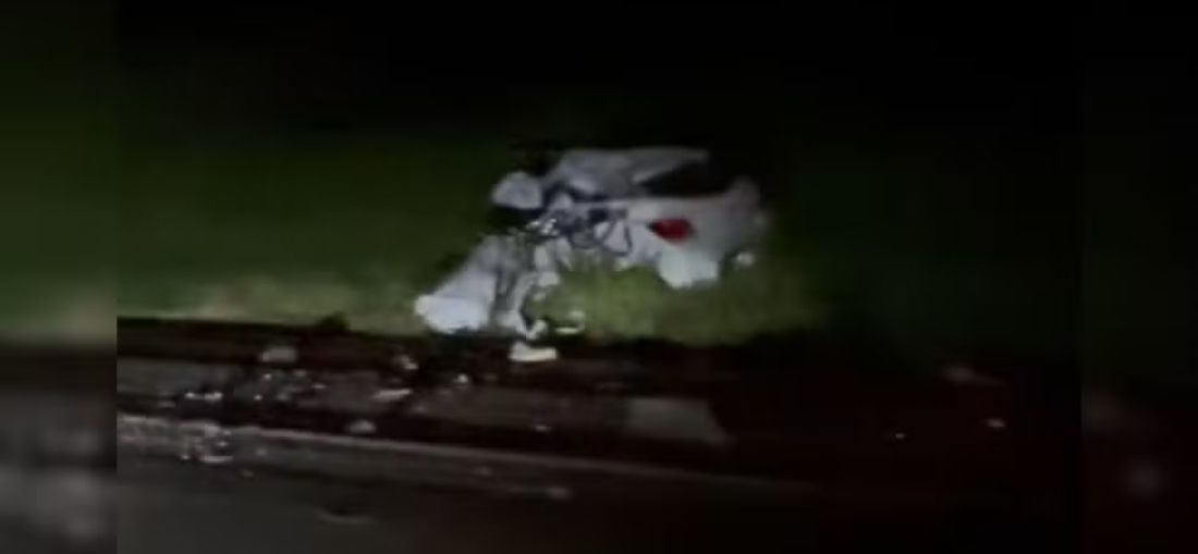 Motorista de carro morre em batida frontal contra caminhão em Novo Horizonte (SP) — Foto: Reprodução/Facebook 