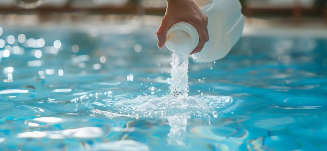 Os professores do CPM Agnes, no Recife, debateram sobre o uso inadequado de produtos químicos nas piscinas. (Foto: Internet)